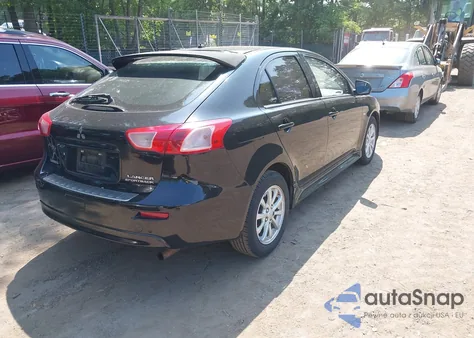 2011 Mitsubishi Lancer Sportback Es z USA, uszkodzony, nr VIN JA32X2HU5BU016129